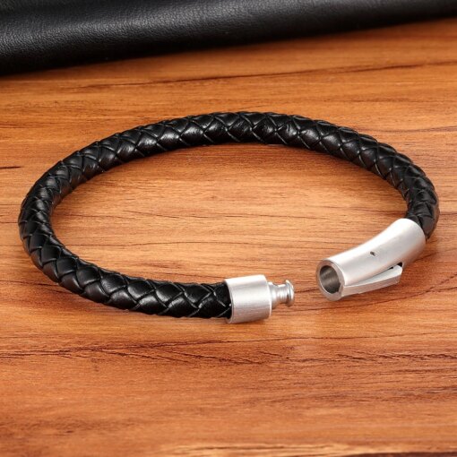 XQNI New Classic Style Men Leather Bracelet Simple Black Stainless Steel Button Neutral Accessories Hand-woven Jewelry Gifts Men Bracelets