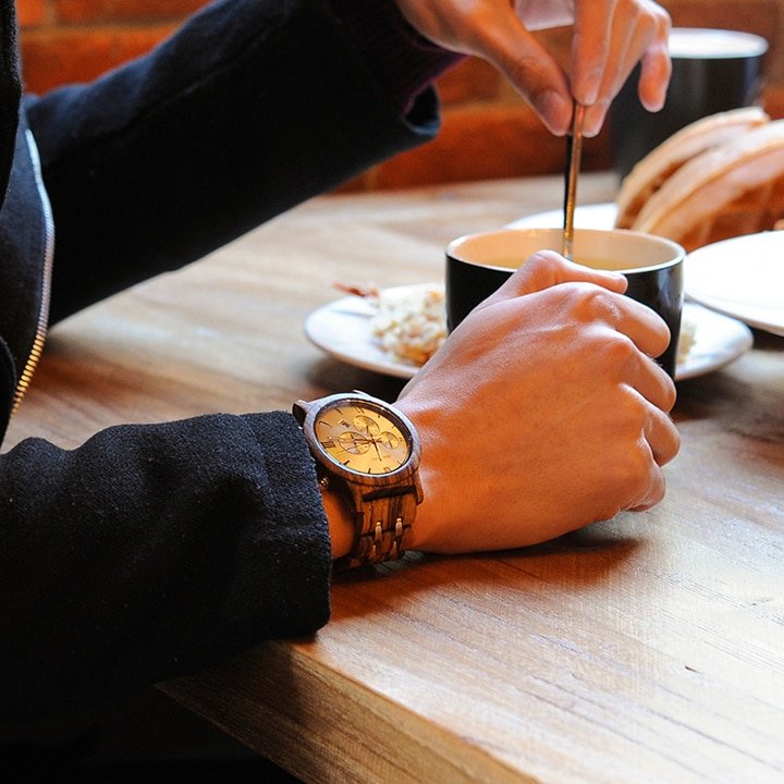 Vintage Style Round Wooden Men's Quartz Watch Vintage Style Round Wooden Men's Quartz Watch