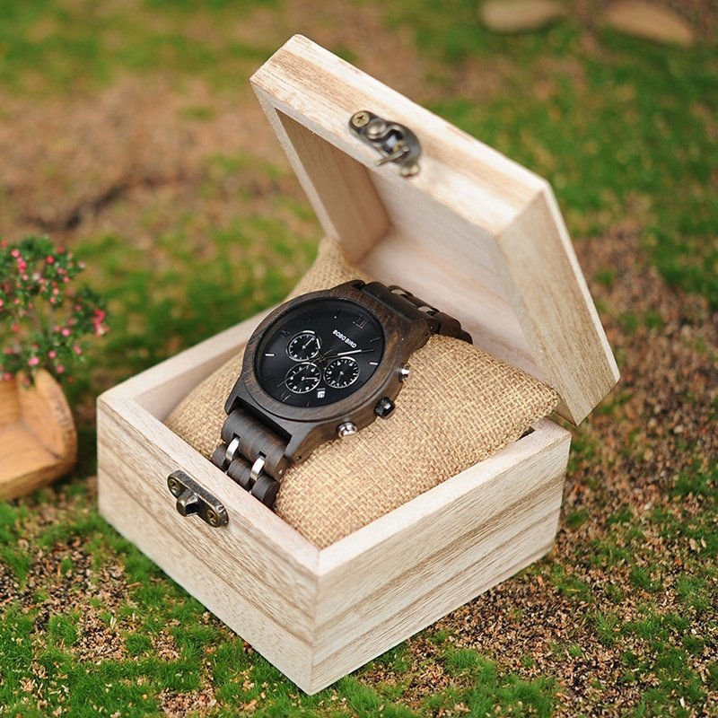 Vintage Style Round Wooden Men's Quartz Watch - Image 4